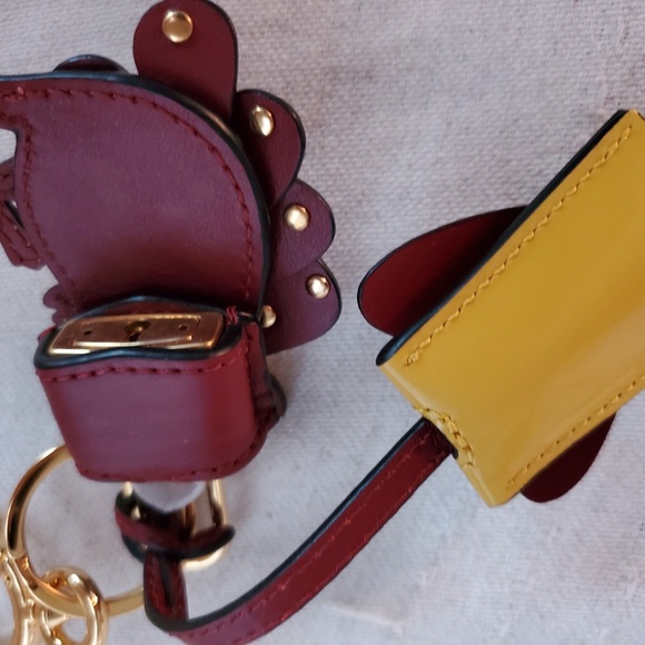 Nwt Burberry Leather bag charm keyring 100% Authentic - Picture 4 of 6